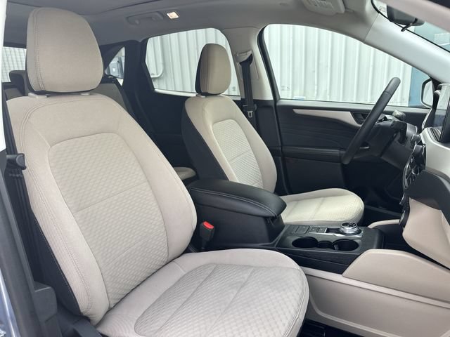 Used 2022 Ford Escape SE w/ SE Sport Appearance Package AWD/4WD image 28