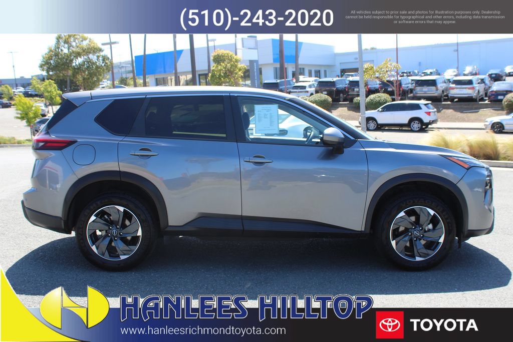 Used 2024 Nissan Rogue SV AWD/4WD image 6