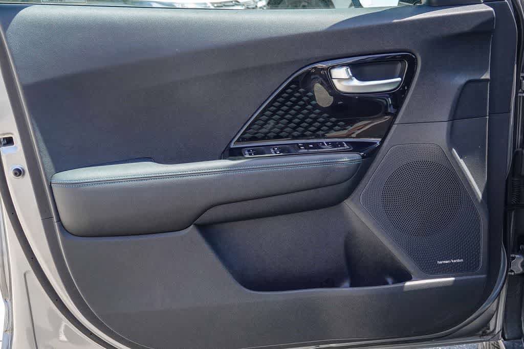 Certified 2022 Kia Niro EX Premium FWD image 19