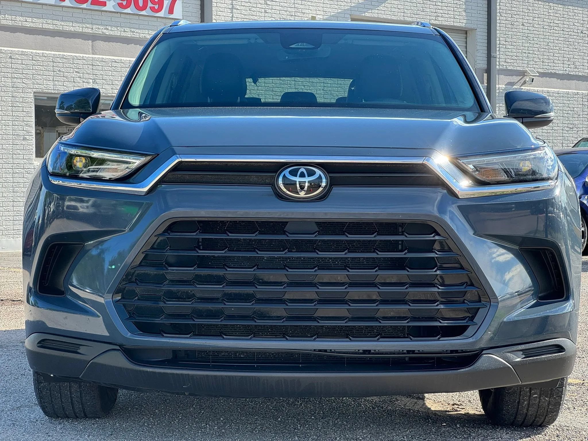 Used 2024 Toyota Grand Highlander FWD image 11