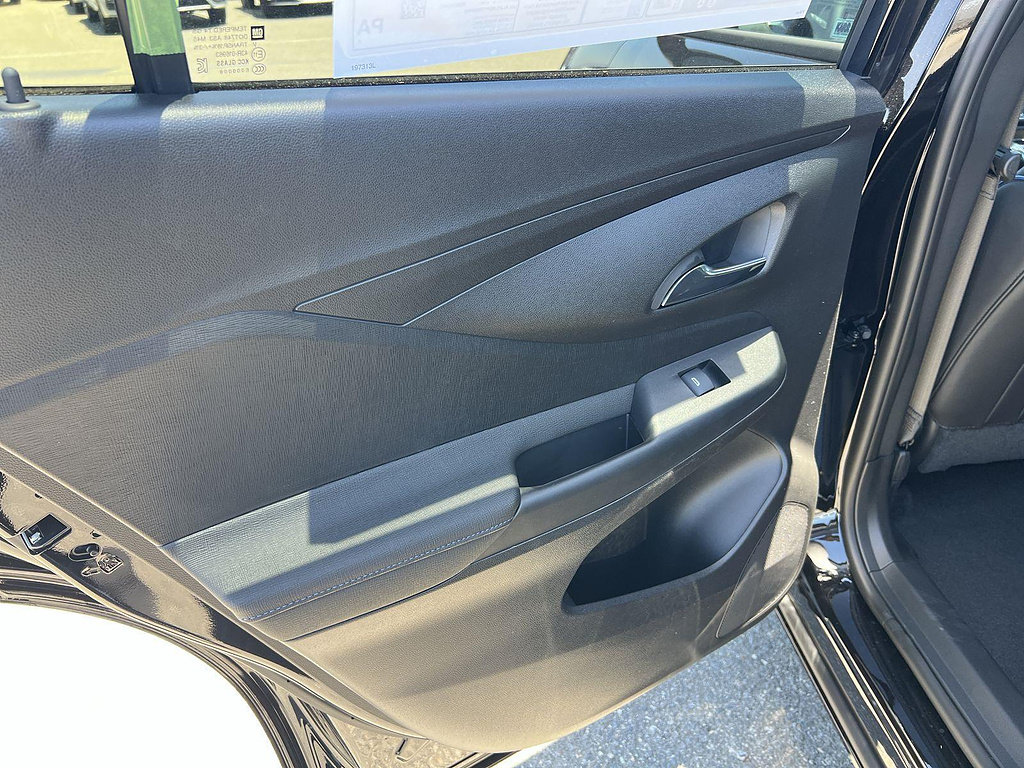 New 2026 Buick Envista Sport Touring w/ Convenience II Package FWD image 23