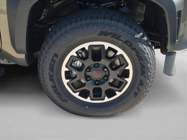 New 2026 Toyota Tacoma TRD Off-Road w/ TRD Off Road Upgrade Package AWD/4WD image 9