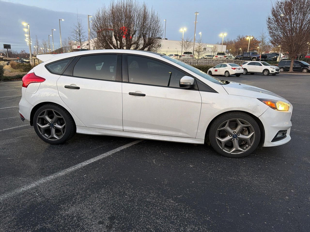 Used 2018 Ford Focus ST image 4