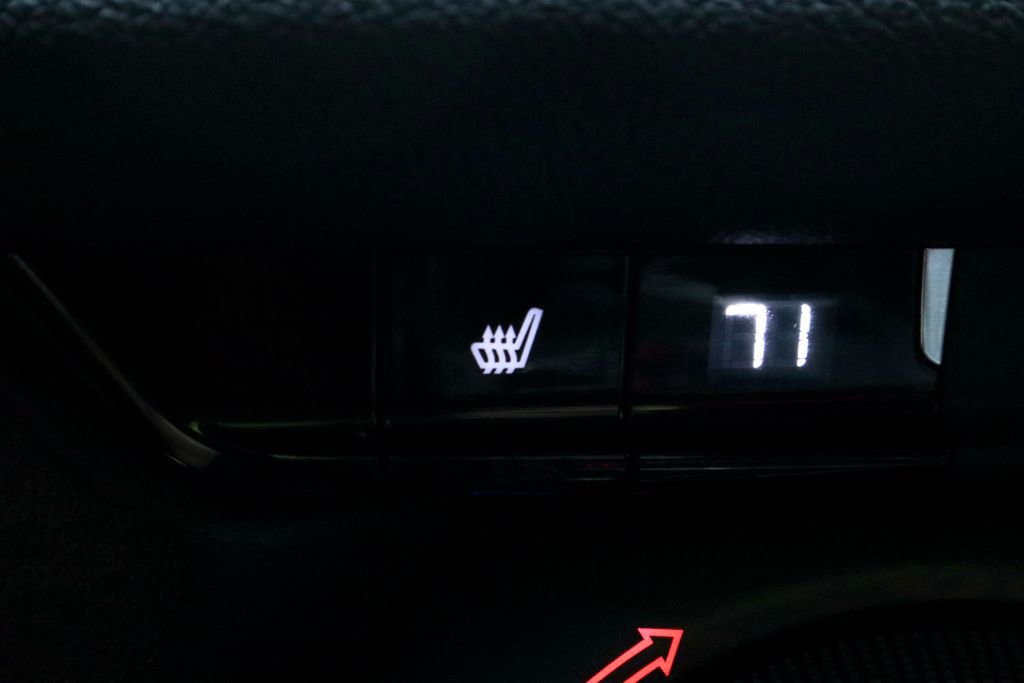 Used 2024 Chevrolet Blazer LT w/ Midnight/Sport Edition image 4
