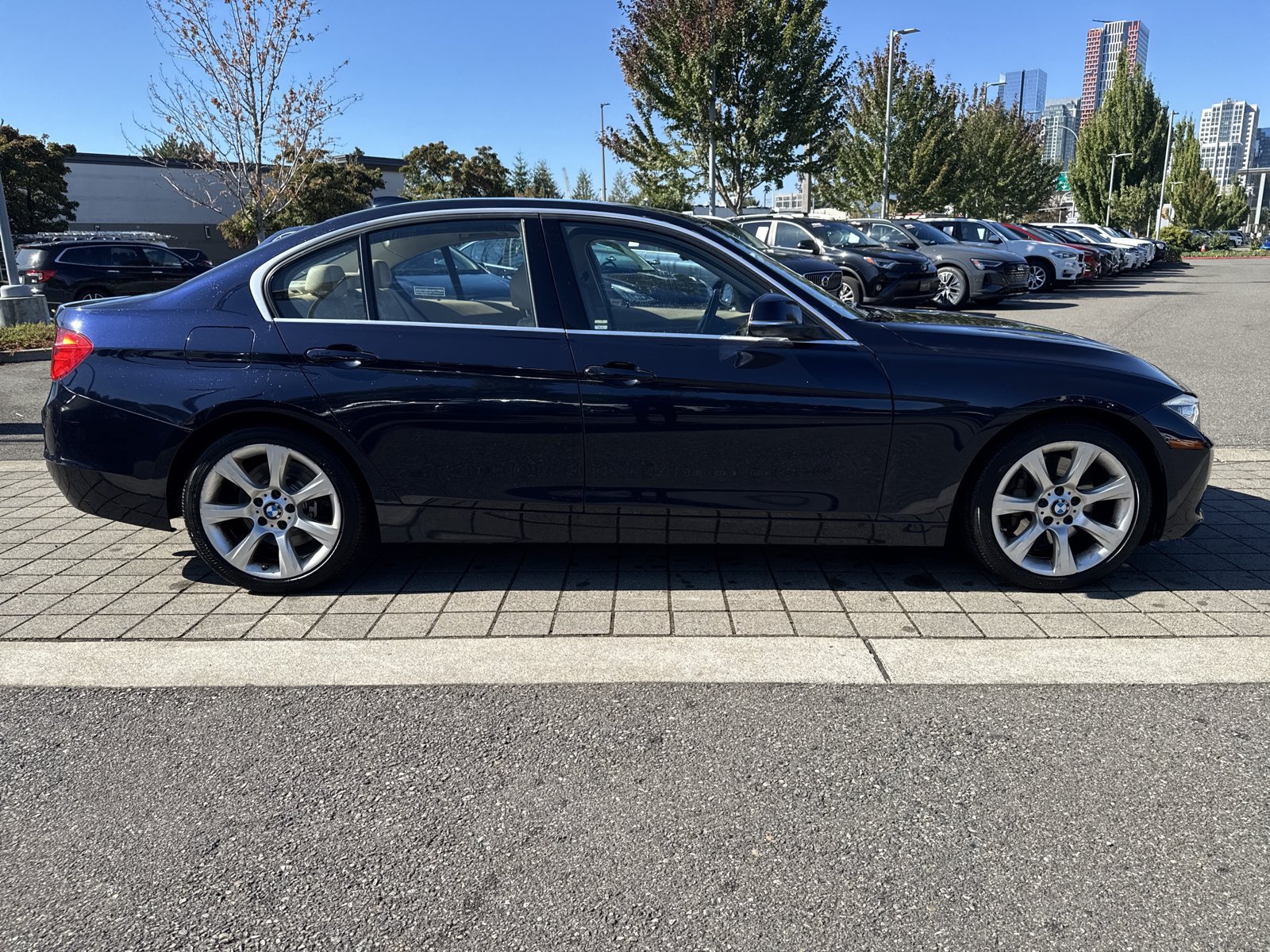 Used 2015 BMW 335i Sedan RWD image 4