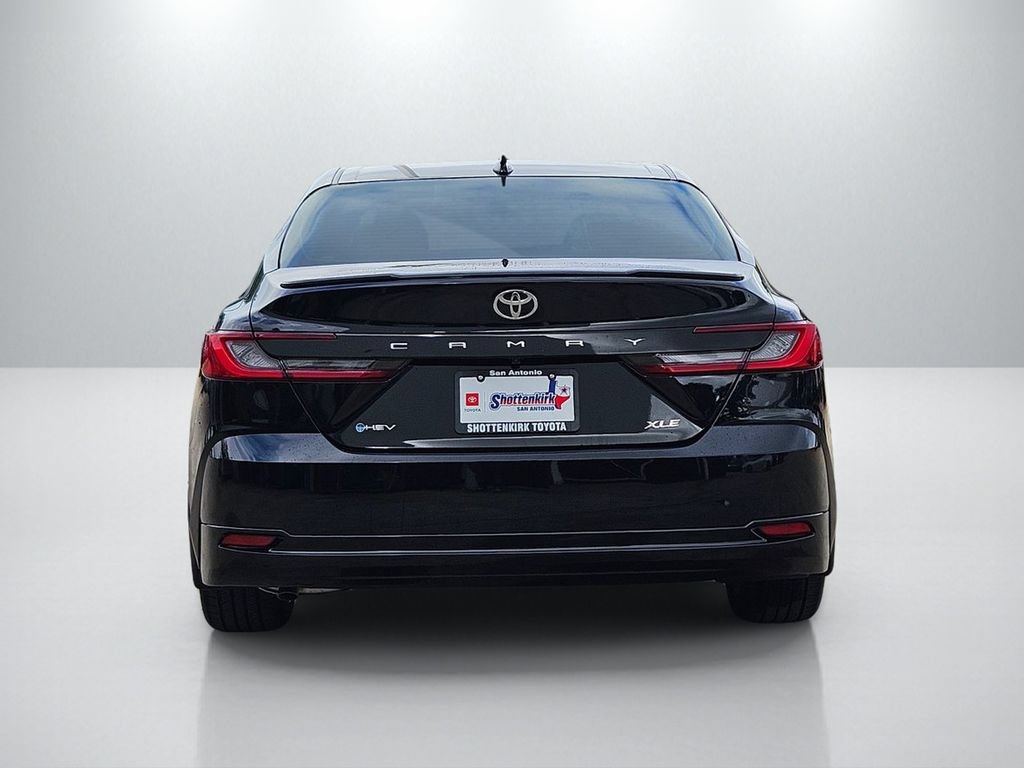 Used 2026 Toyota Camry XLE FWD image 6