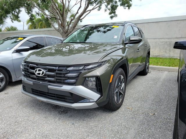 Used 2025 Hyundai Tucson SEL FWD image 2