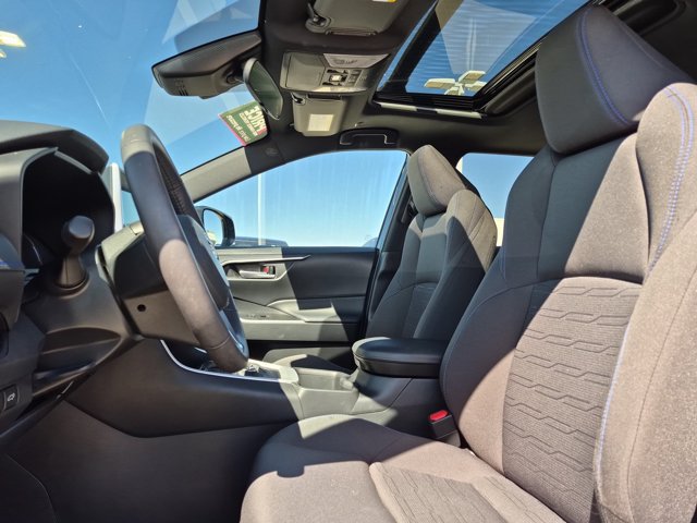 Used 2024 Toyota RAV4 SE w/ Convenience Package AWD/4WD image 16