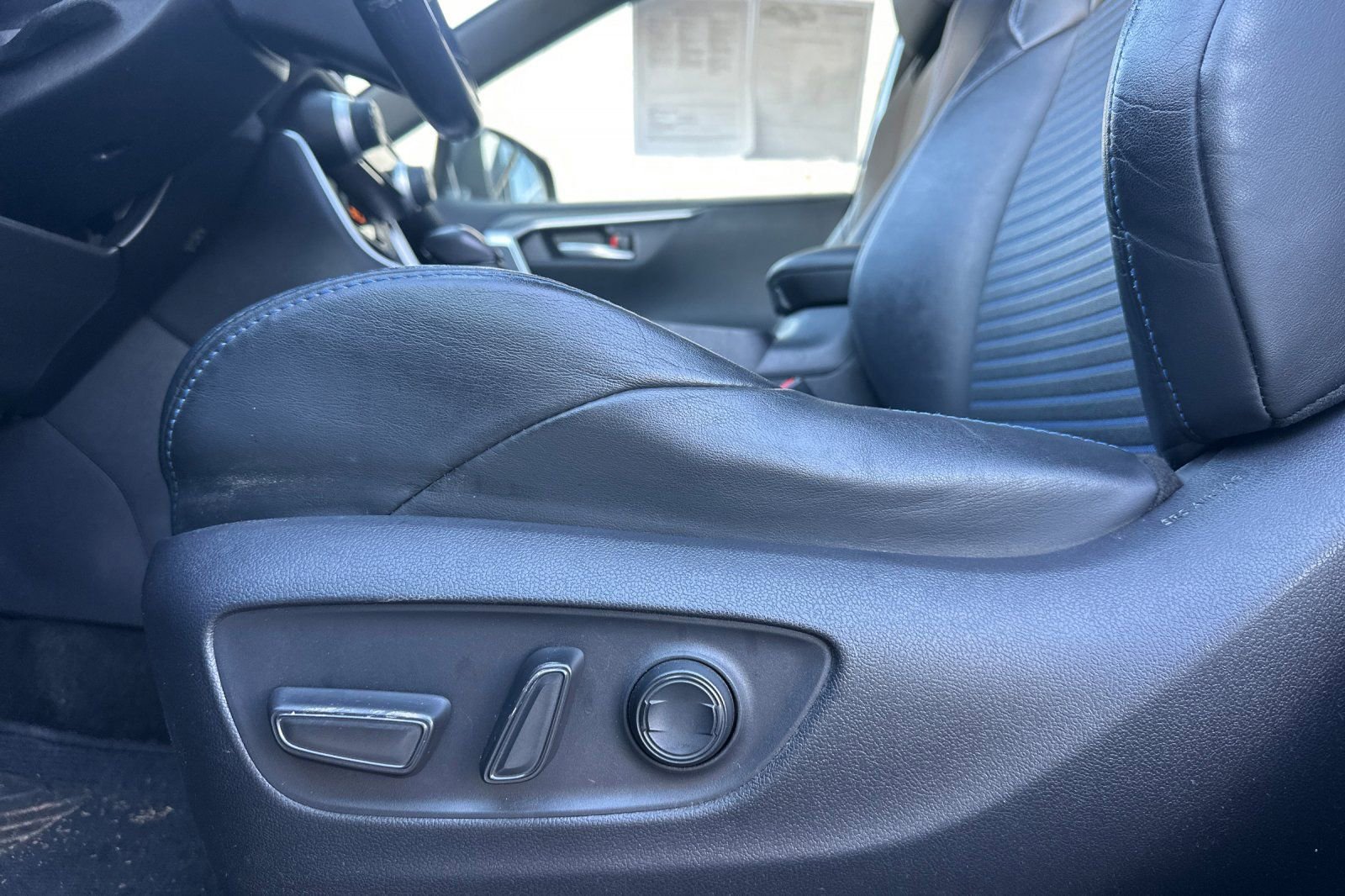 Used 2019 Toyota RAV4 XSE w/ XSE Weather Package image 13