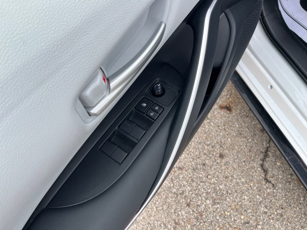 Certified 2024 Toyota Corolla SE image 11