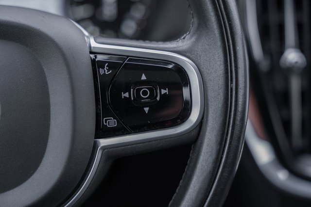 Used 2021 Volvo S60 T5 Momentum w/ Protection Package Premier image 29