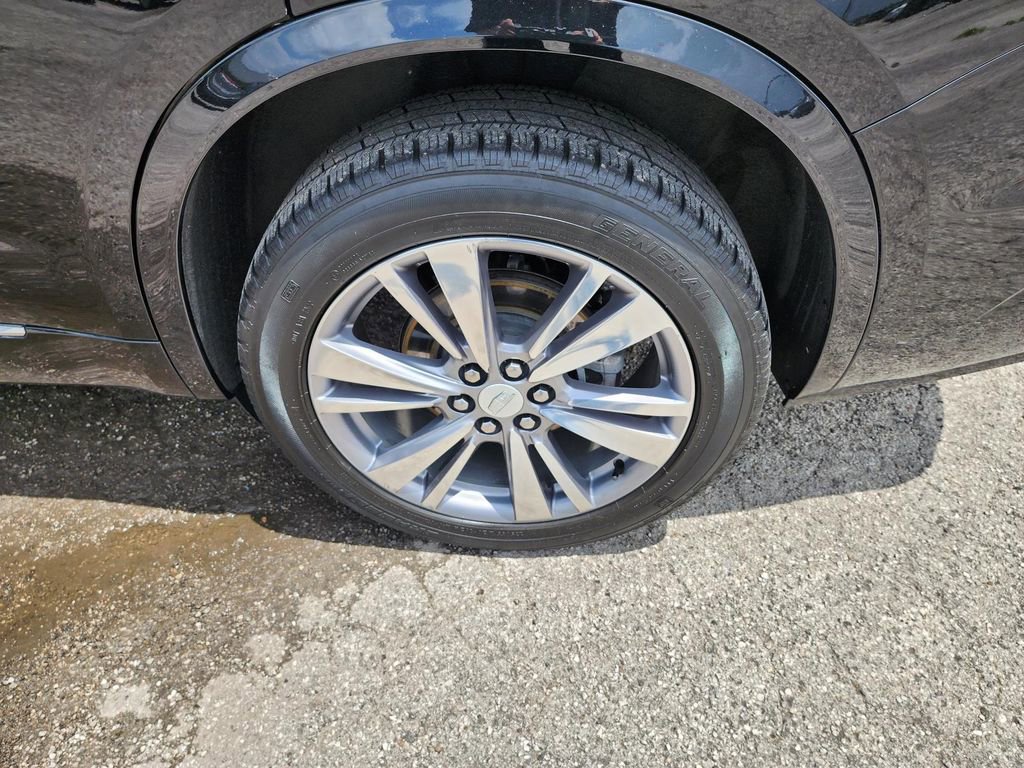 Used 2024 Cadillac XT6 Premium Luxury image 19