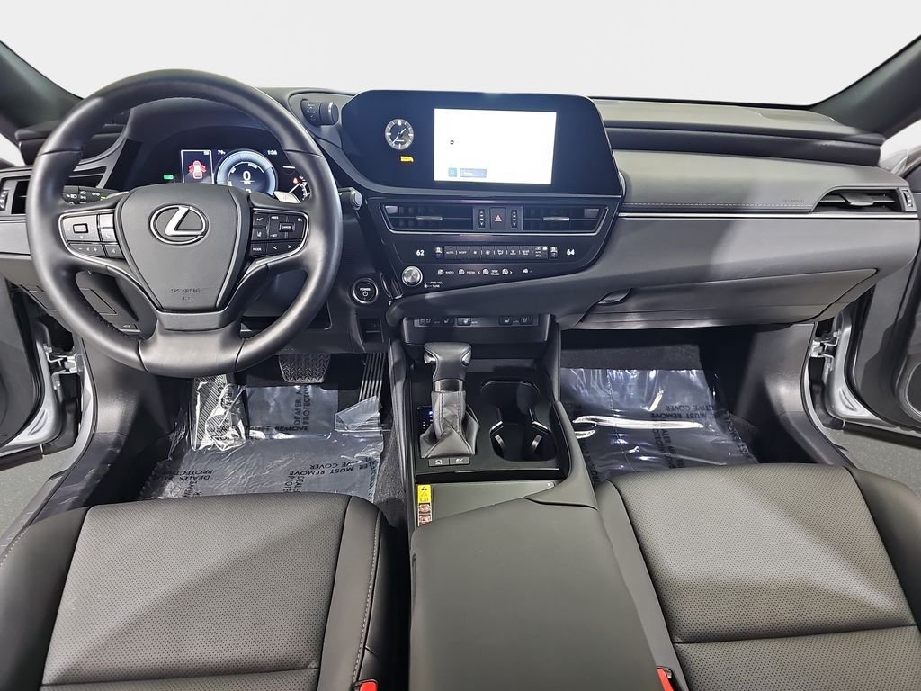 Certified 2025 Lexus ES 300h w/ Premium Package FWD image 9