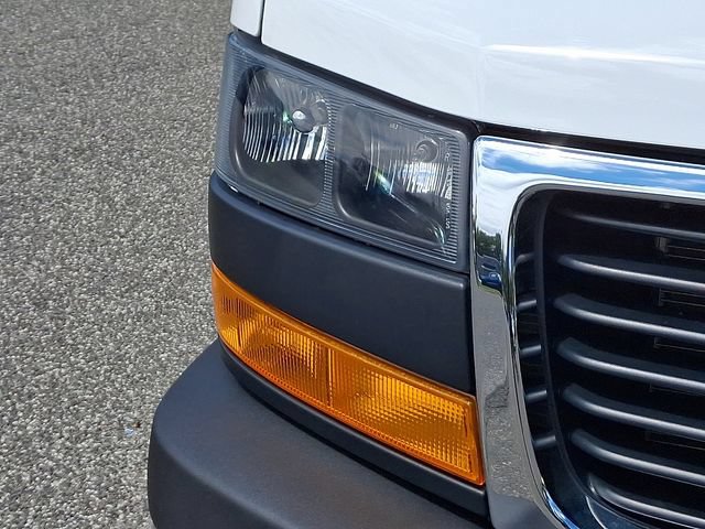 Used 2025 GMC Savana 2500 w/ Driver Convenience Package RWD image 29