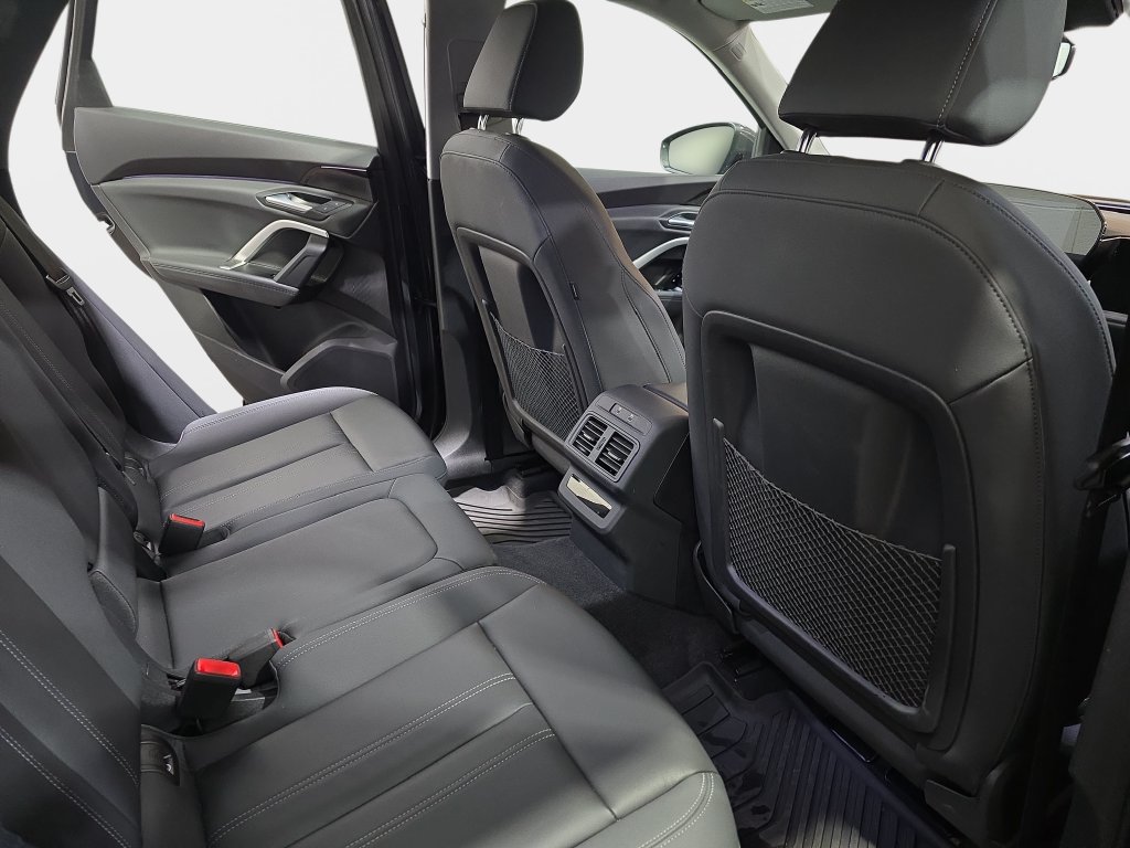 Used 2025 Audi Q5 Premium w/ Convenience Package AWD/4WD image 13