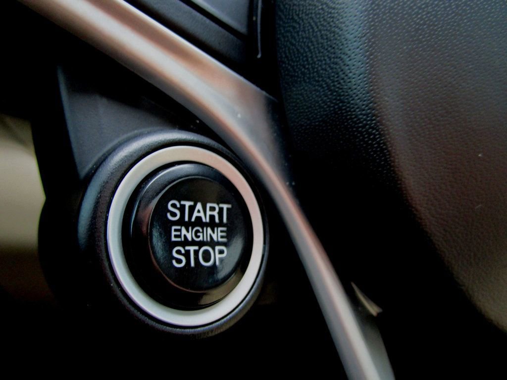 Used 2017 Alfa Romeo Giulia Ti w/ TI Lusso Light Wood Package image 27