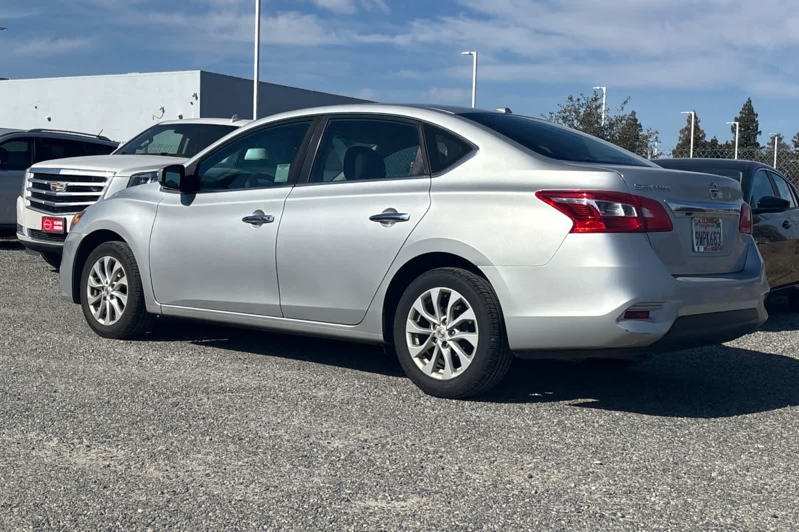 Used 2019 Nissan Sentra SV FWD image 6