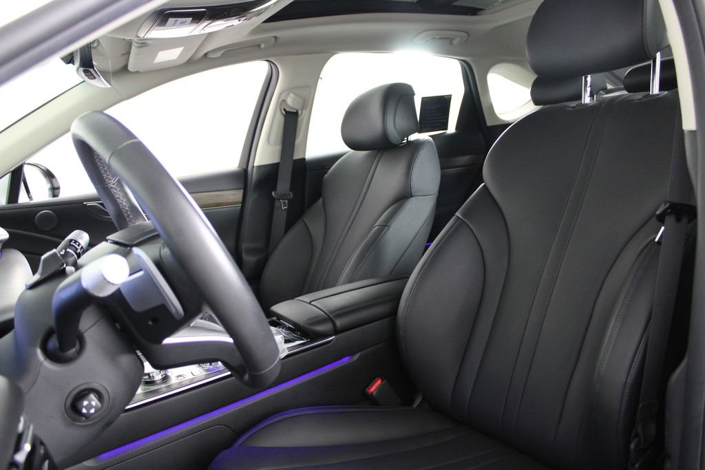 Used 2025 Genesis G80 2.5T Advanced image 18
