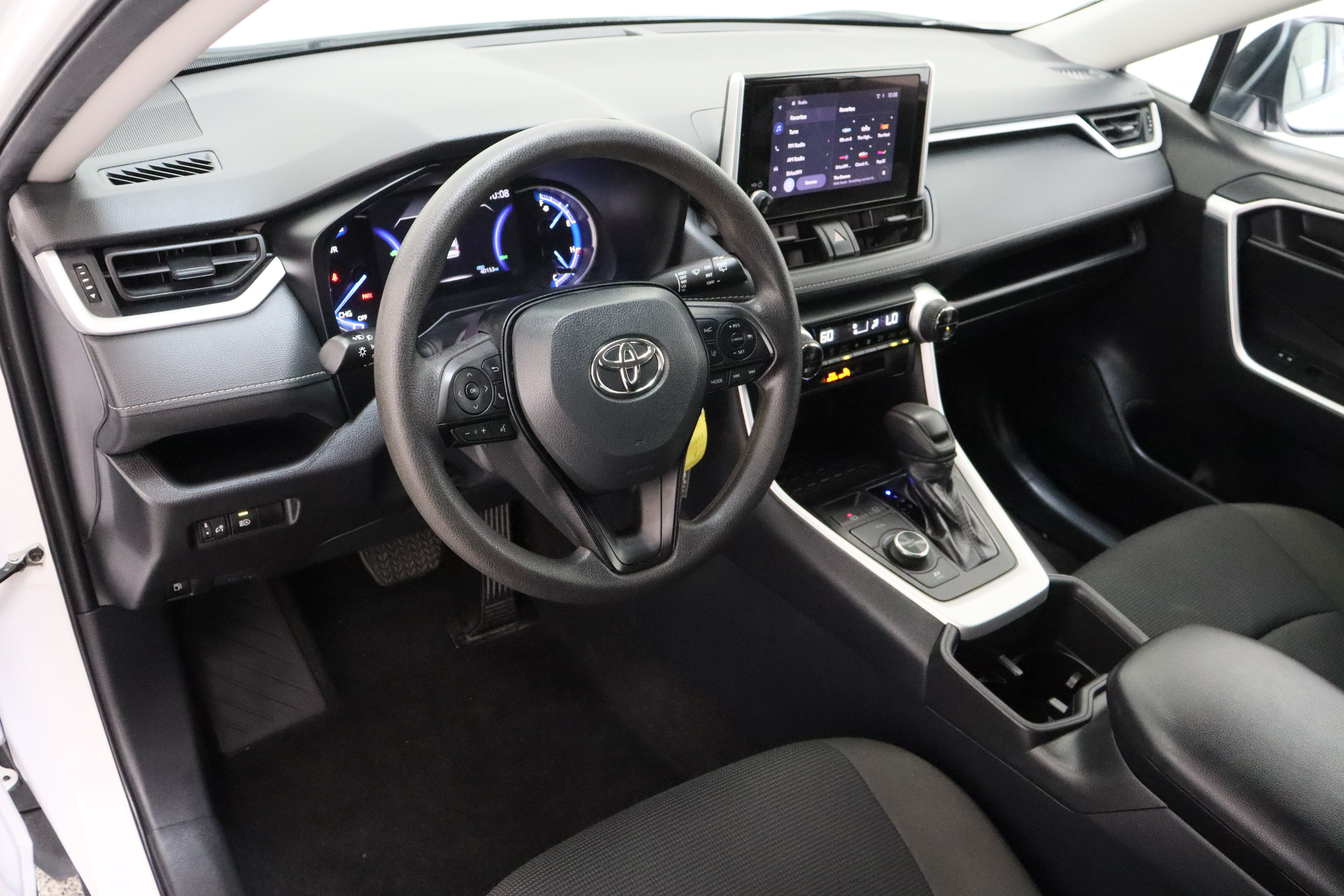 Certified 2025 Toyota RAV4 LE AWD/4WD image 13