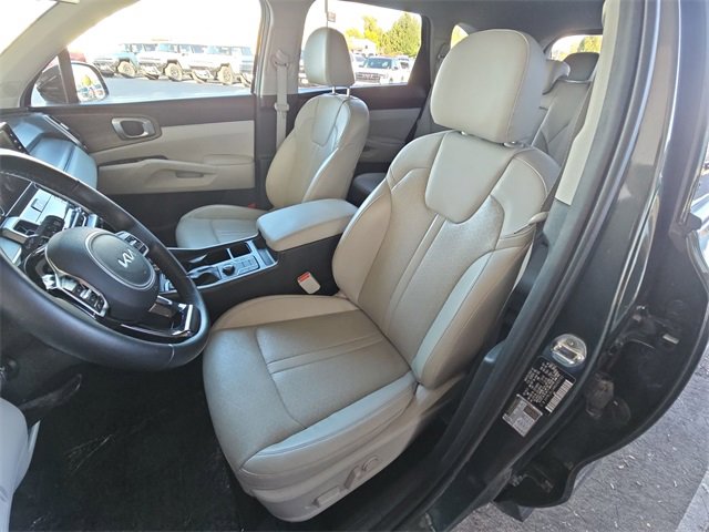 Used 2022 Kia Sorento S image 15