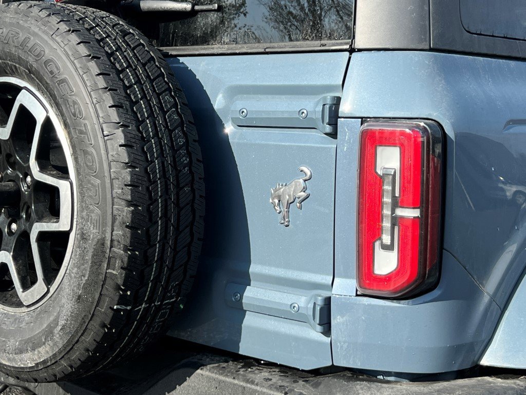 New 2025 Ford Bronco Outer Banks image 5