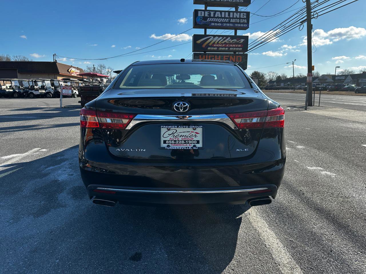 Used 2018 Toyota Avalon XLE Premium w/ All Weather Liner Package image 6