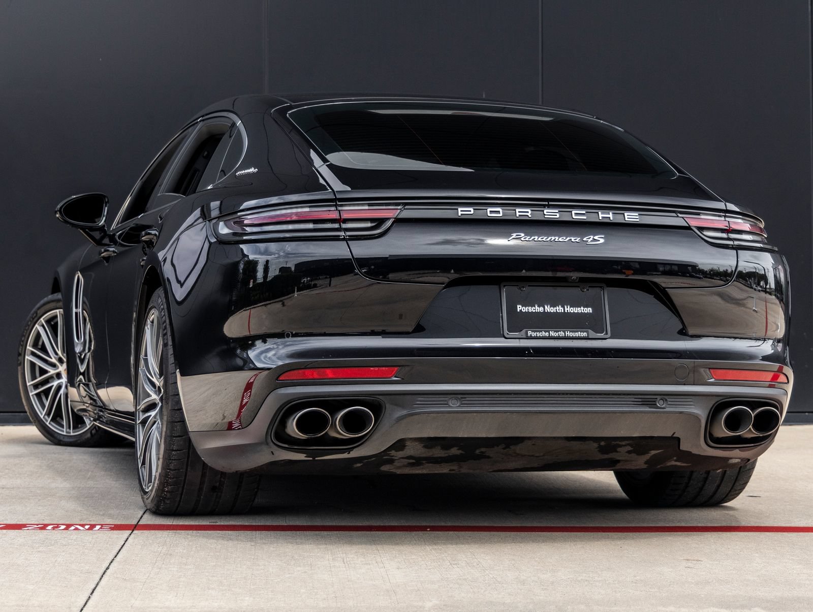 Certified 2020 Porsche Panamera 4S Executive AWD/4WD image 3