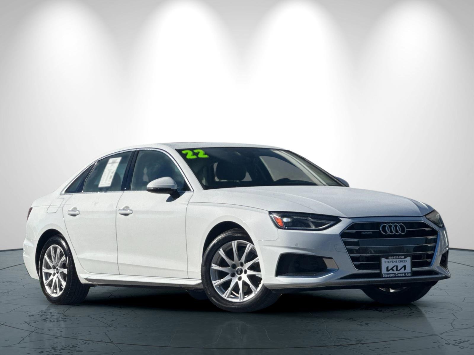 Used 2022 Audi A4 2.0T Premium w/ Convenience Package image 2