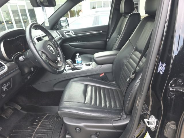 Used 2018 Jeep Grand Cherokee Limited AWD/4WD image 10