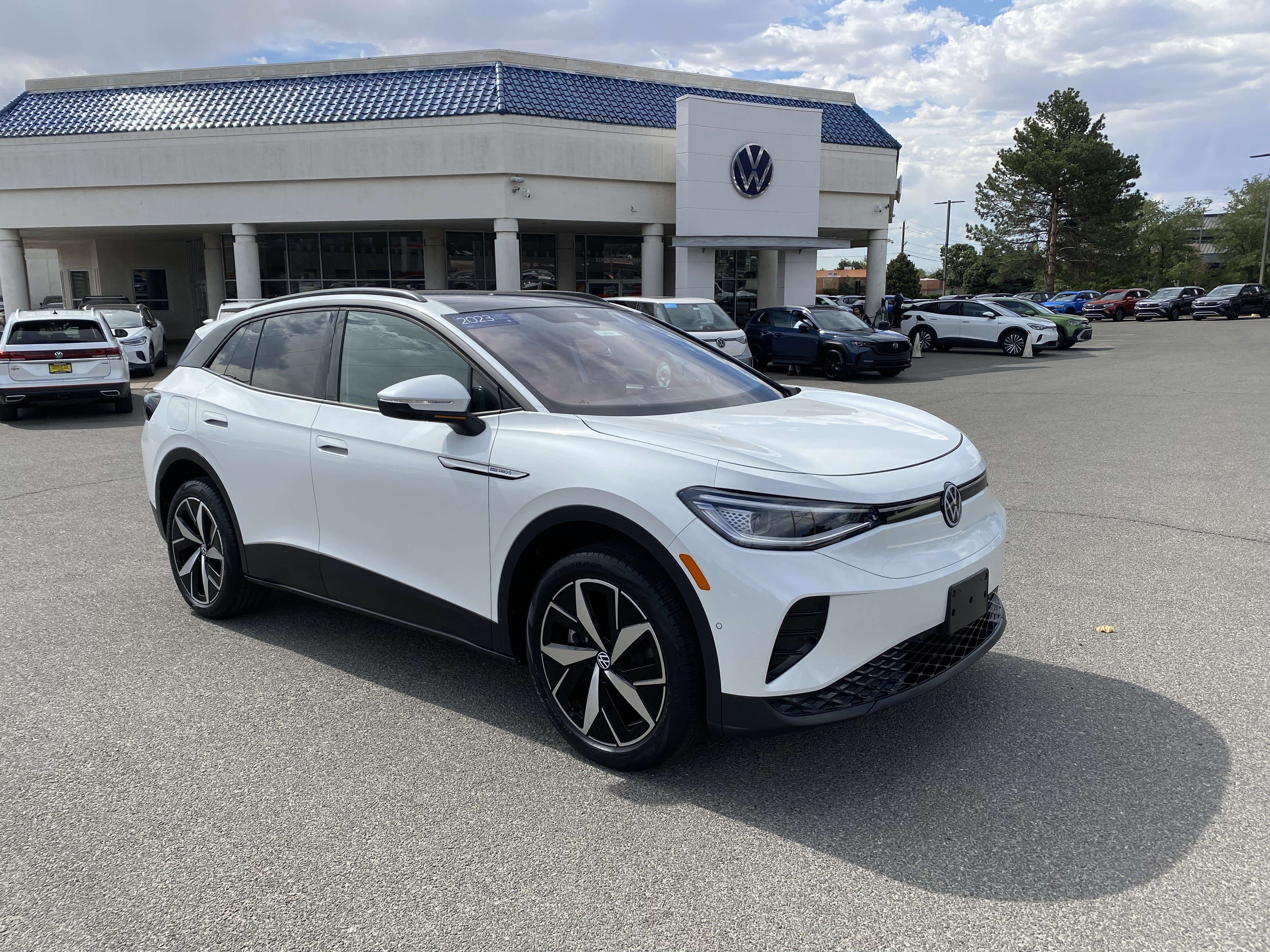 Certified 2023 Volkswagen ID.4 Pro S AWD/4WD image 2