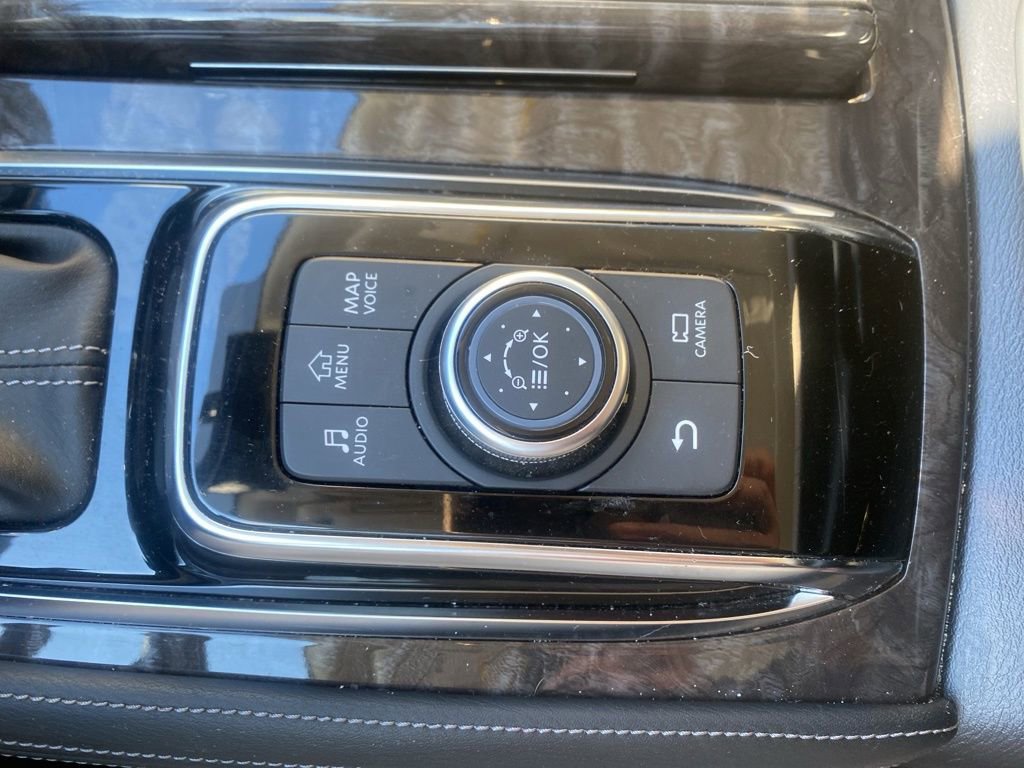 Used 2024 Nissan Armada Platinum w/ Captain's Chairs Package image 28