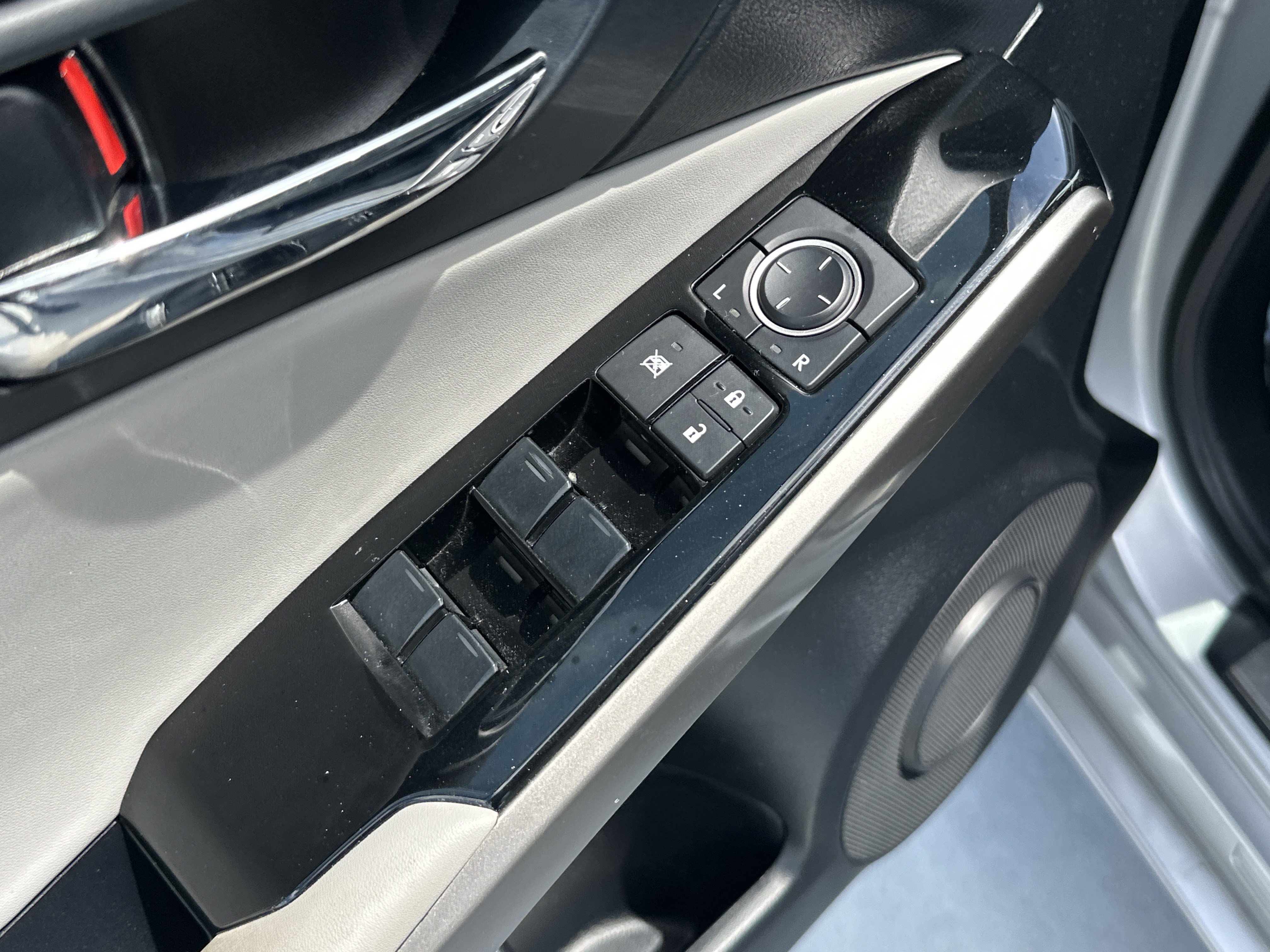 Used 2016 Lexus IS 200t w/ Premium Package RWD image 15