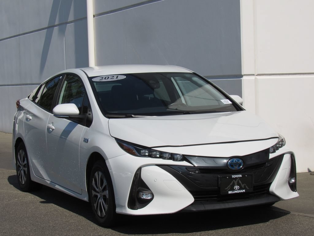 Used 2021 Toyota Prius Prime Limited FWD image 2