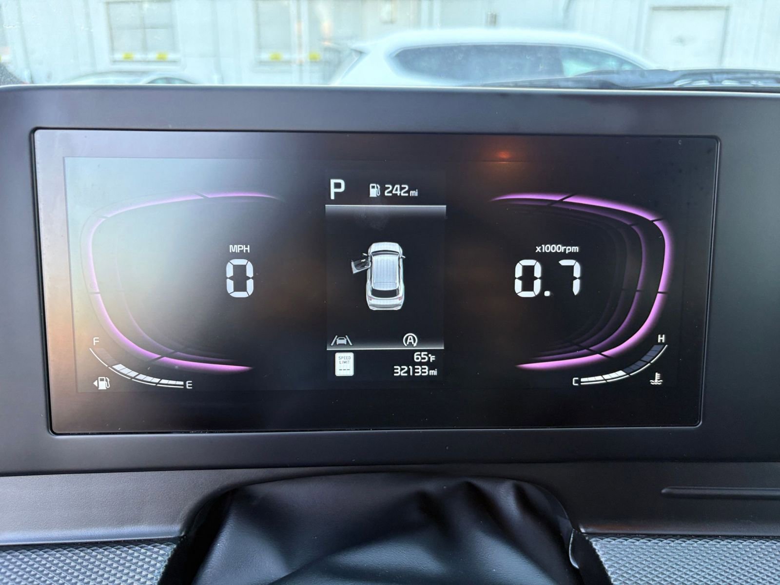 Used 2025 Kia Sportage LX image 39