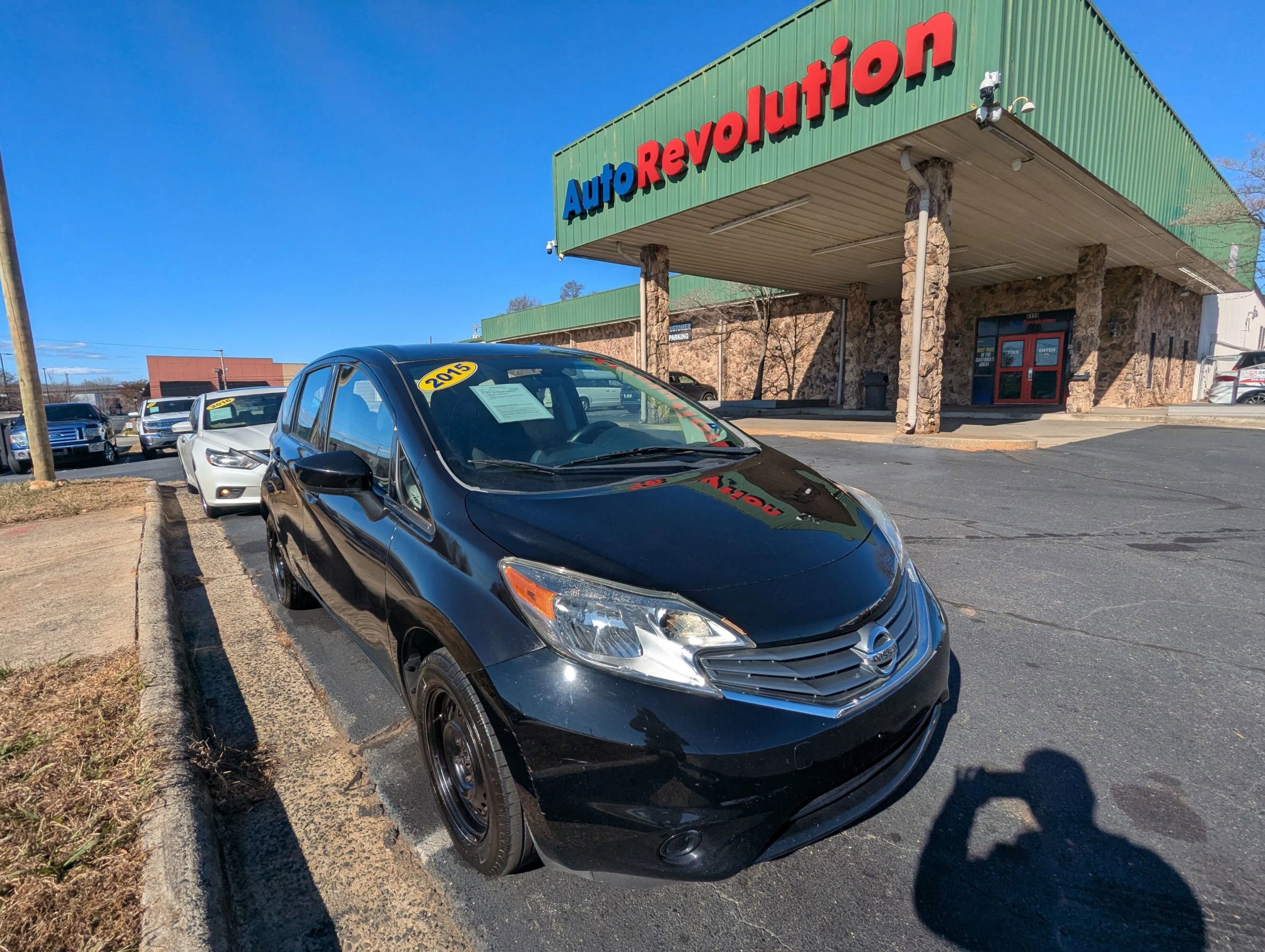 Used 2016 Nissan Versa Note SV image 1