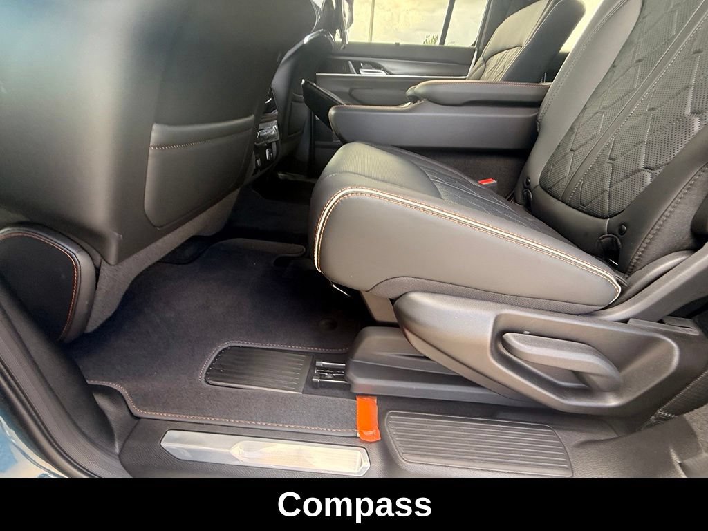 New 2026 Jeep Grand Wagoneer Summit AWD/4WD image 30