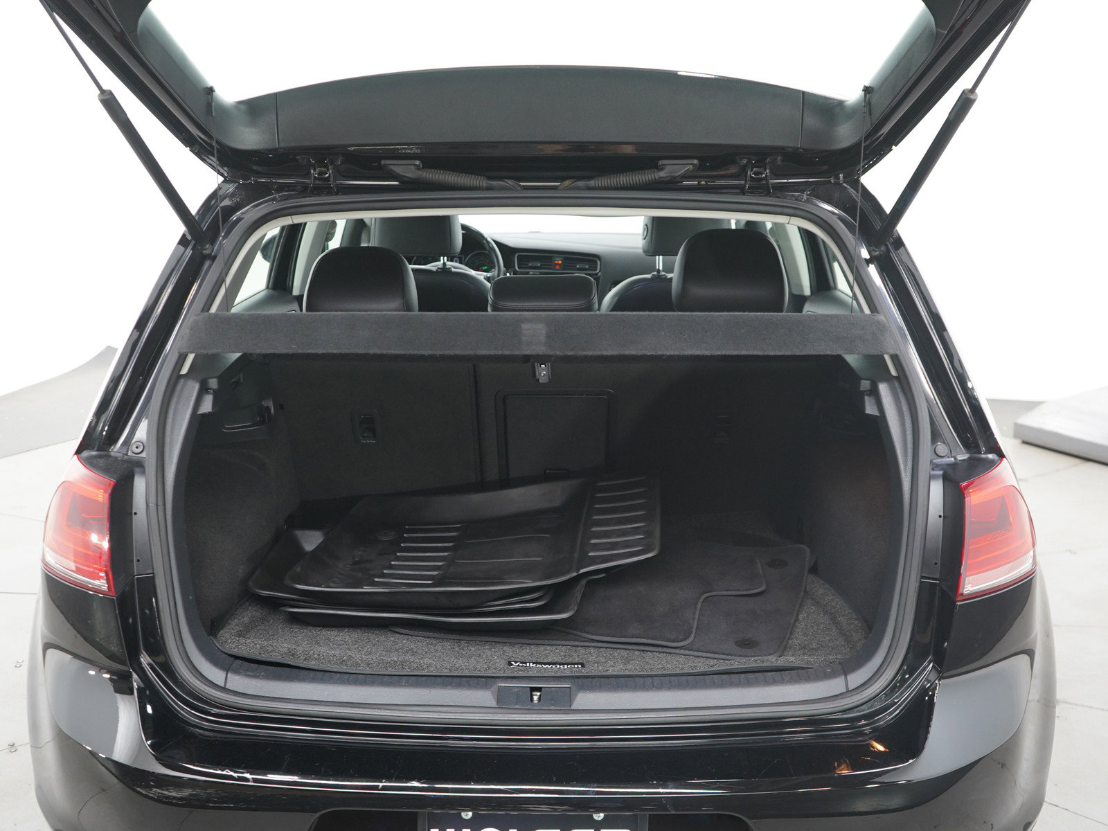 Used 2015 Volkswagen Golf TDI SEL w/ Lighting Package (SEL) image 15