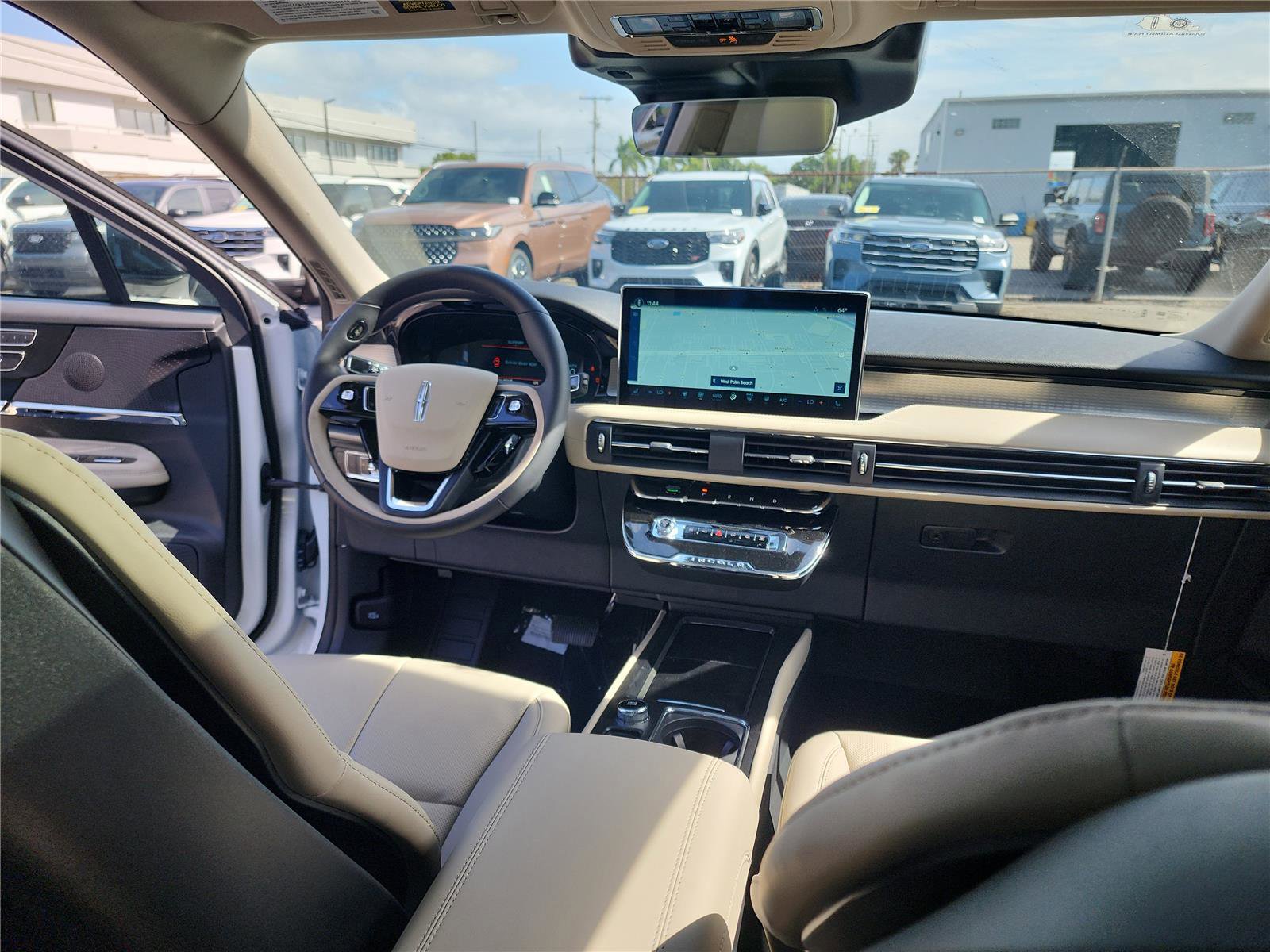 New 2026 Lincoln Corsair Premiere image 23