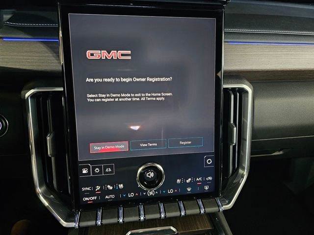 New 2026 GMC Acadia Denali w/ Super Cruise Package FWD image 29