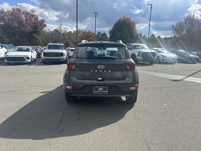 New 2025 Hyundai Venue SEL image 14