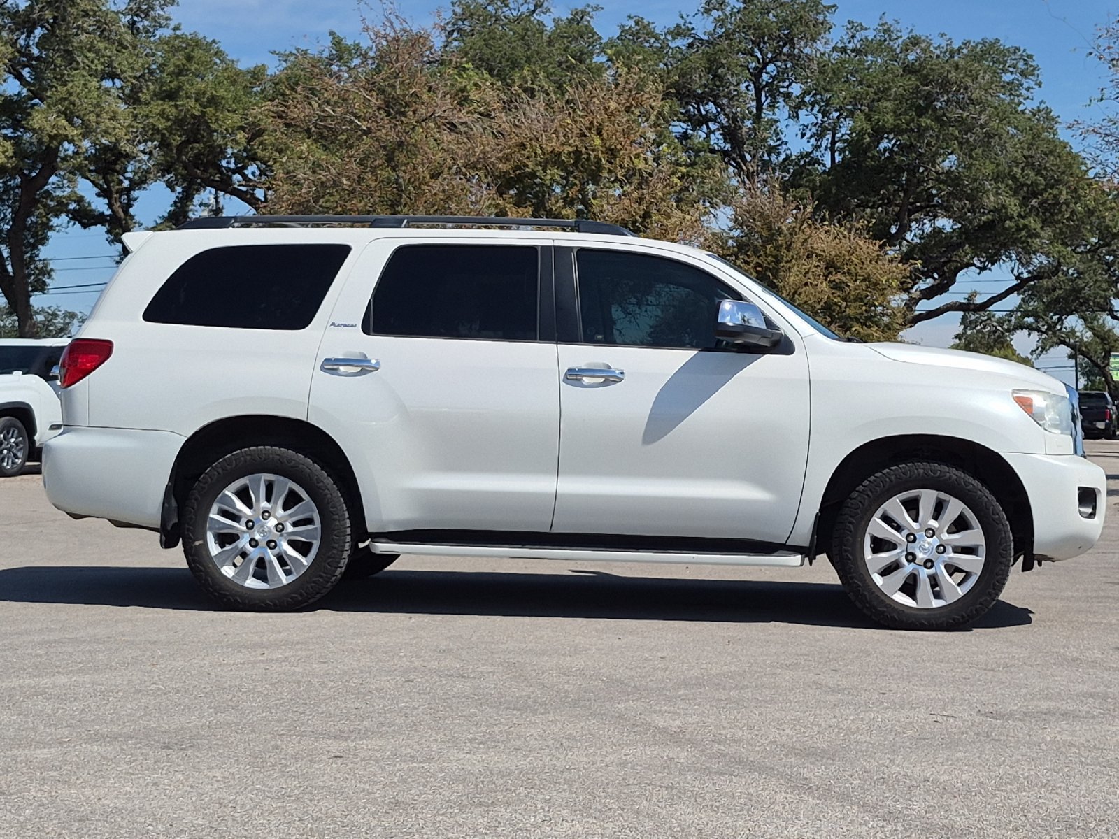 Used 2014 Toyota Sequoia Platinum AWD/4WD image 6