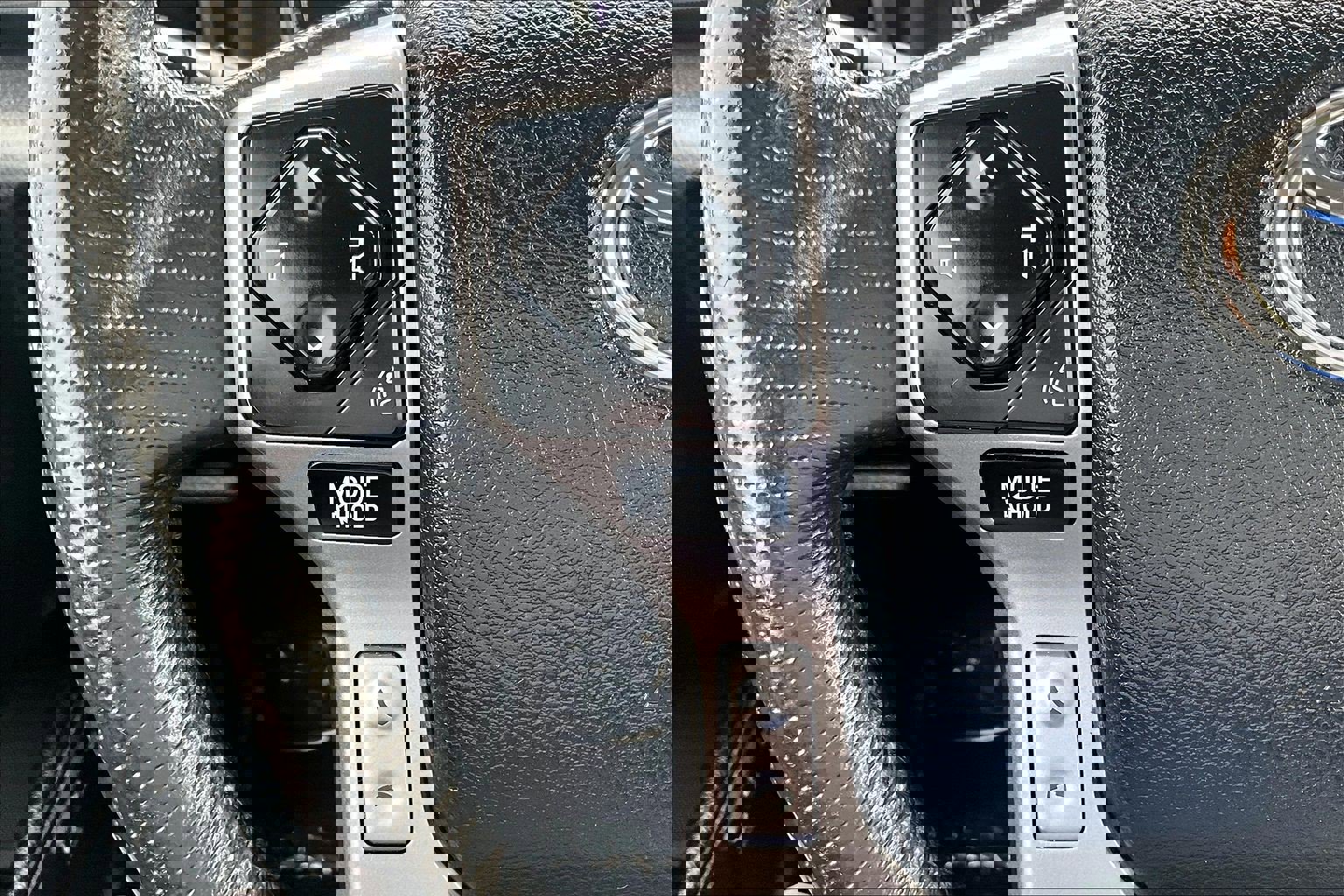 Used 2020 Toyota 4Runner Limited image 17