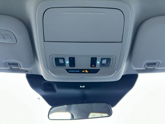 Used 2025 Ford Explorer Active w/ Active Comfort Package image 13