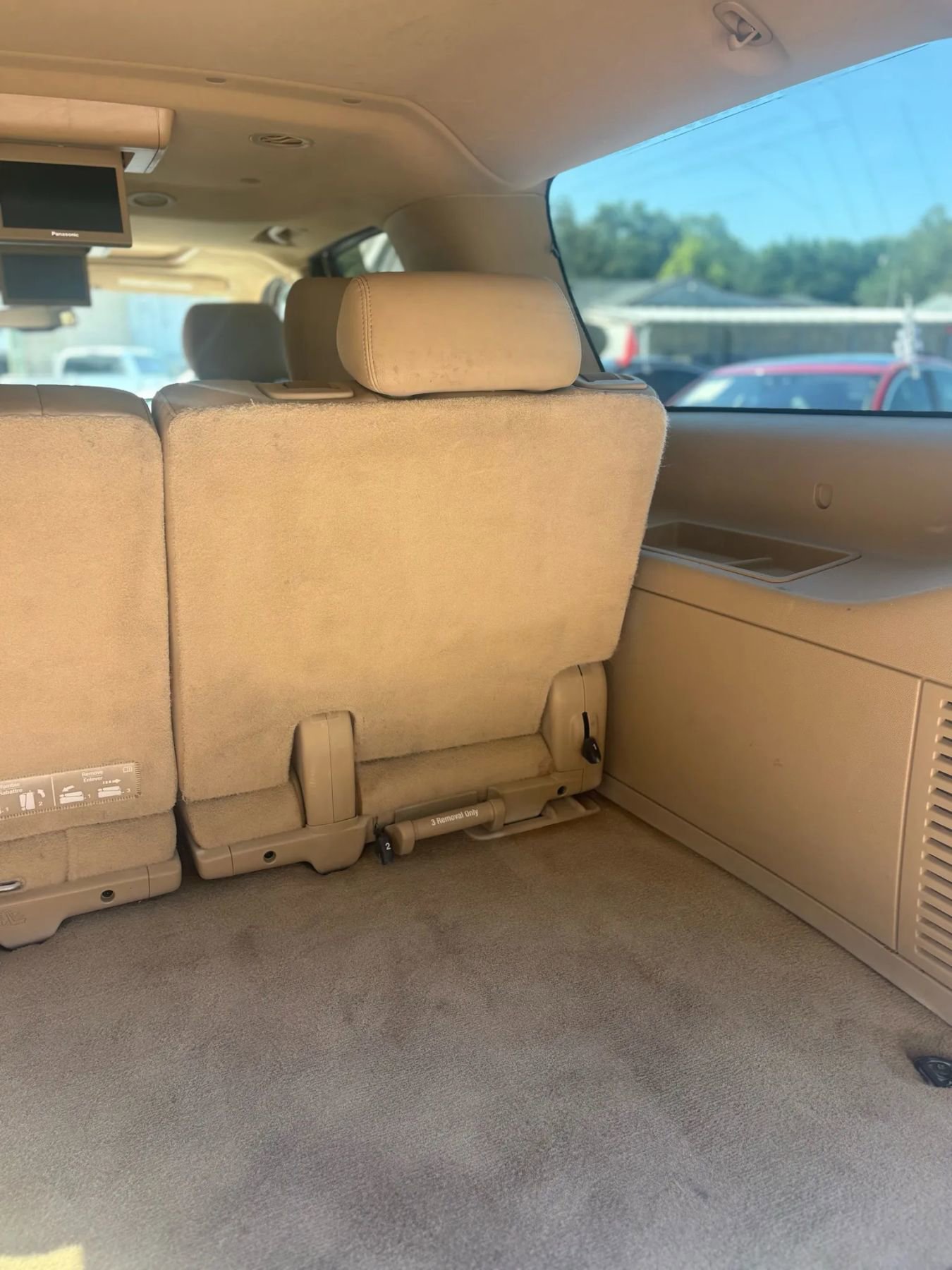 Used 2013 Cadillac Escalade ESV Premium image 30