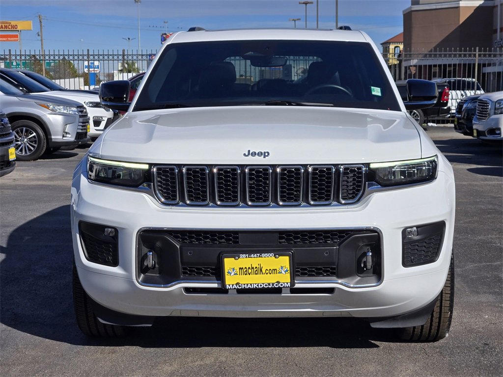 Used 2022 Jeep Grand Cherokee Overland image 2