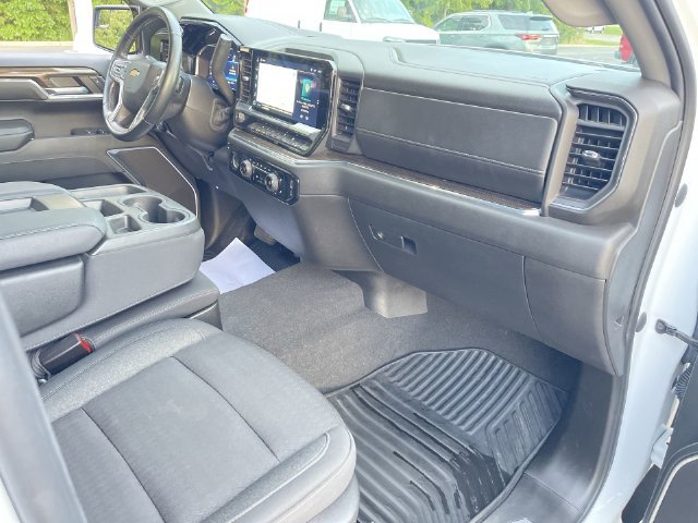 Used 2024 Chevrolet Silverado 1500 LT AWD/4WD image 28