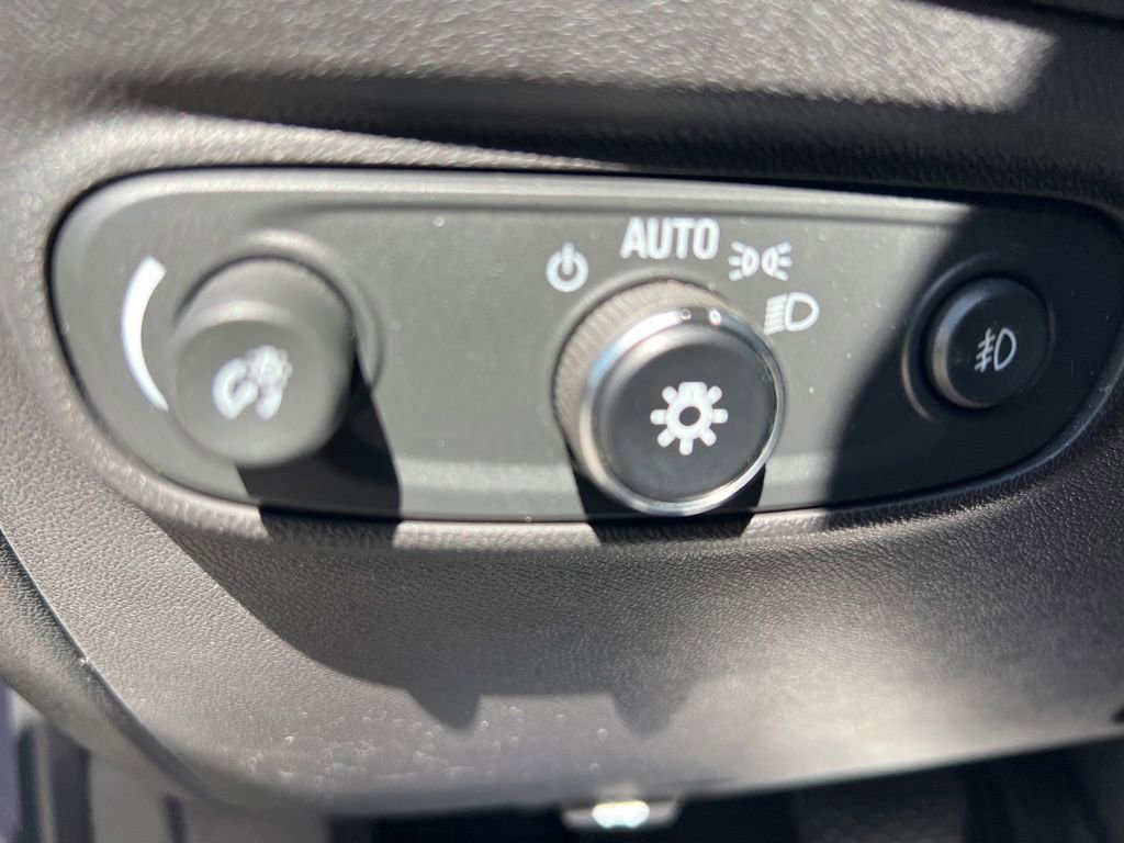 Used 2021 Chevrolet Equinox LT image 56