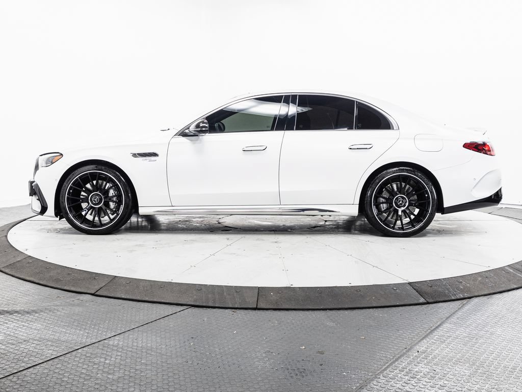 Used 2025 Mercedes-Benz E 53 AMG e 4MATIC Sedan image 4