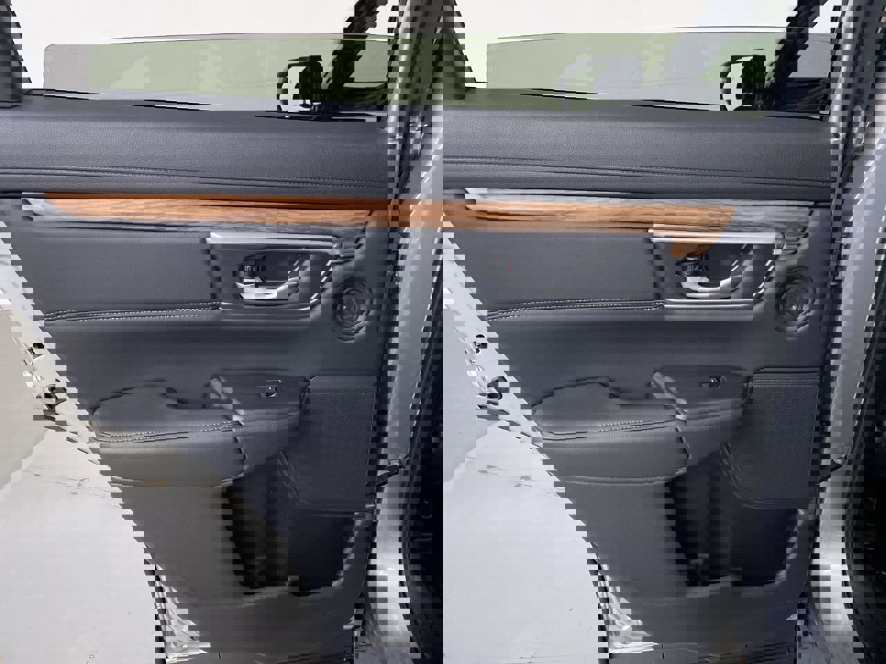 Used 2020 Honda CR-V Touring image 22