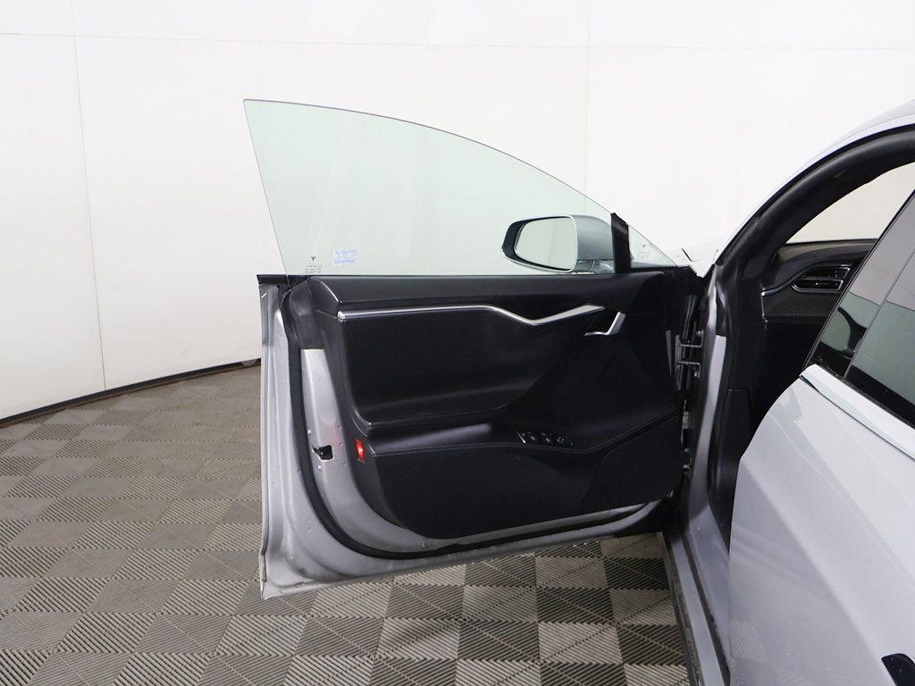 Used 2015 Tesla Model S P85D image 21
